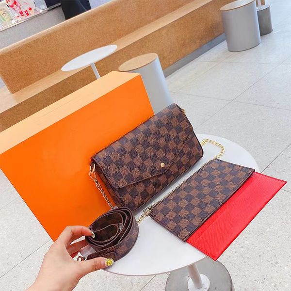 2023 fashion designer zipper wallets luxurys men women leather bags hi quality classic letters coin purse original box plaid card holder, Red;black
2023 fashion designer zipper wallets luxurys men women leather bags hi quality classic letters coin purse original box plaid card holder, Red;black