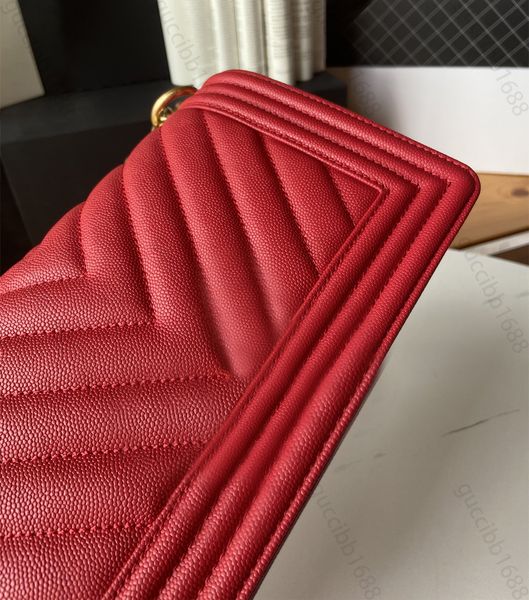 10a mirror quality designer chevron boy bag womens classic quilted flap purse 25cm medium designer handbag real leather calfskin caviar shou
10a mirror quality designer chevron boy bag womens classic quilted flap purse 25cm medium designer handbag real leather calfskin caviar shou