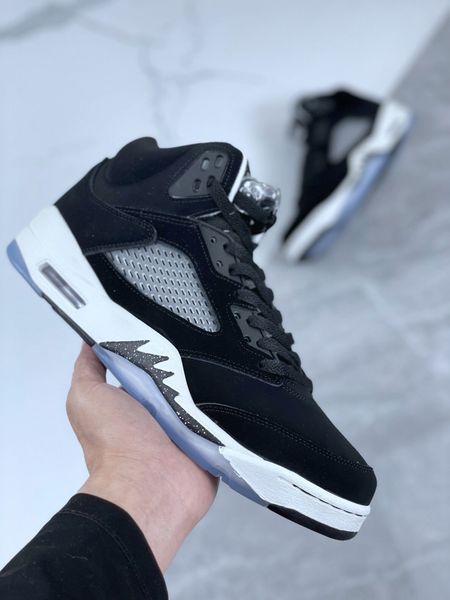 wholesale boys girls jumpman 5 v basketball shoes 5s moonlight (2021) black cool grey-white outdoor designer sneakers
wholesale boys girls jumpman 5 v basketball shoes 5s moonlight (2021) black cool grey-white outdoor designer sneakers