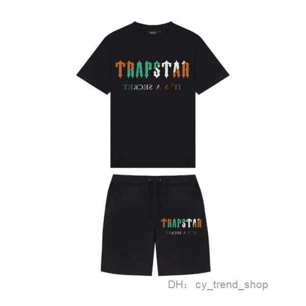summer new trapstar london shooter short-sleeved t shirt suit chenille decoding black ice flavor 2.0 men's round neck t-shirt shorts 48, White;black
summer new trapstar london shooter short-sleeved t shirt suit chenille decoding black ice flavor 2.0 men's round neck t-shirt shorts 48, White;black
