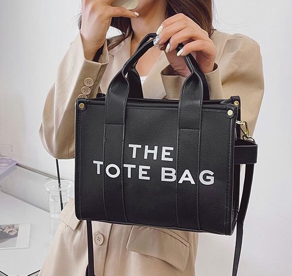 marc designer bag tote women casual large capacity handbag fashion beach pu leather crossbody bags luxury brand shoulder bag wallet m00180, Black;red
marc designer bag tote women casual large capacity handbag fashion beach pu leather crossbody bags luxury brand shoulder bag wallet m00180, Black;red