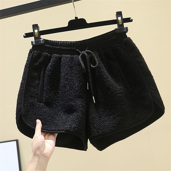 women's shorts lamb hair drawstring elastic waist fur allinone female autumn and winter wear shorts 230222, White;black
women's shorts lamb hair drawstring elastic waist fur allinone female autumn and winter wear shorts 230222, White;black