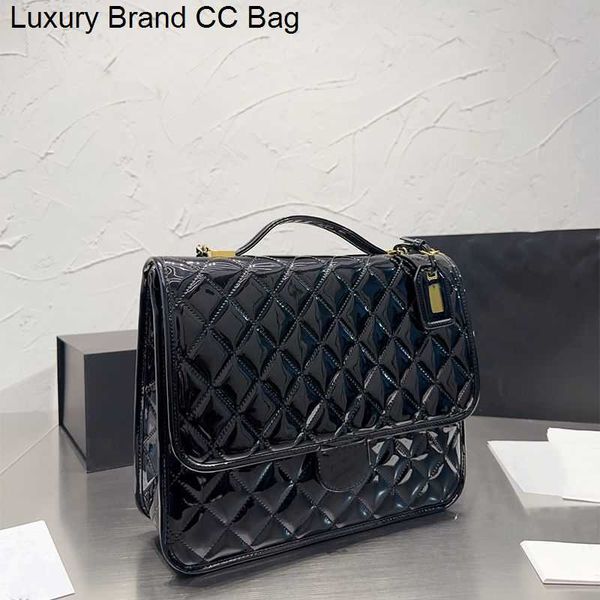 cc shoulder bags designer bag single shoulder chain backpack classic quilted outdoor street high capacity backpack double letter diamond buc
cc shoulder bags designer bag single shoulder chain backpack classic quilted outdoor street high capacity backpack double letter diamond buc