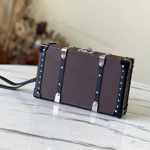 10a l bag mens cross body bag handbag trunk wallet designer luxury shoulder metal corners side wood strips rivets 25cm l306
10a l bag mens cross body bag handbag trunk wallet designer luxury shoulder metal corners side wood strips rivets 25cm l306