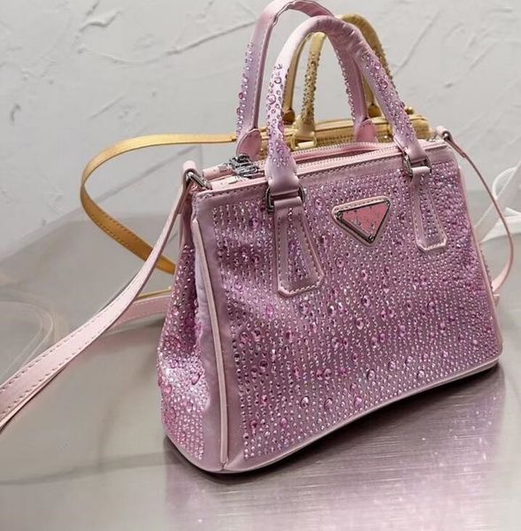 new womens designers tote shouler bags crystal embellished satin handbags ladies fashion underarm purses bling
new womens designers tote shouler bags crystal embellished satin handbags ladies fashion underarm purses bling