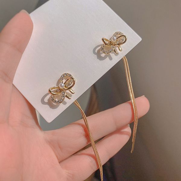 s3464 fashion jewelry s925 silver needle rhinestone bowknot stud earrings tassels dangle earrings
s3464 fashion jewelry s925 silver needle rhinestone bowknot stud earrings tassels dangle earrings