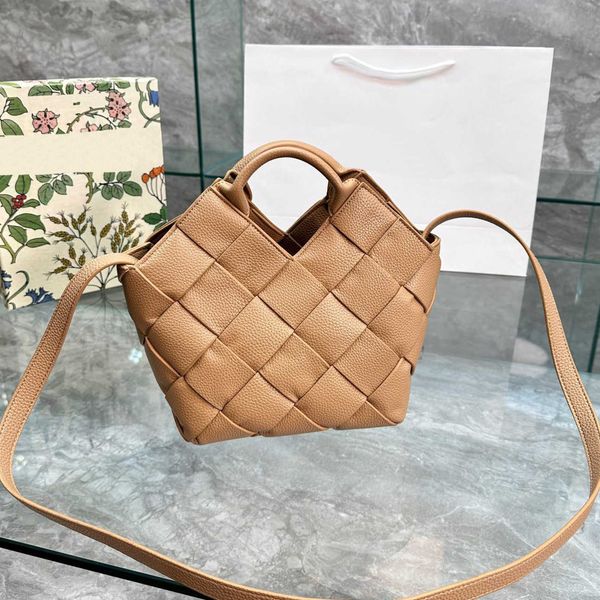 designer bags handbags crossbody bags ladies luxury designers weaving handbag women fashion classic cross body 230325
designer bags handbags crossbody bags ladies luxury designers weaving handbag women fashion classic cross body 230325