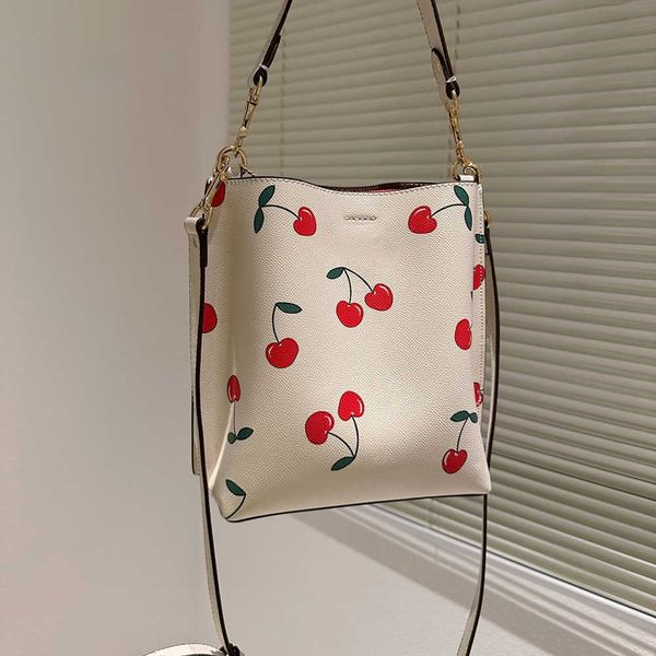 designer bag cherry printing purse handbag totes womens tote bag woman hand charlie shoulder bucket bag ladies large capacity shopping bags
designer bag cherry printing purse handbag totes womens tote bag woman hand charlie shoulder bucket bag ladies large capacity shopping bags