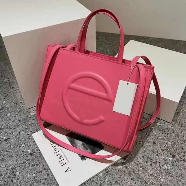 handbag bag totes bags shopping 2023 luxury r brand fashion shoulder quality women thread chains bag clutch purse cross body artwork wallets
handbag bag totes bags shopping 2023 luxury r brand fashion shoulder quality women thread chains bag clutch purse cross body artwork wallets