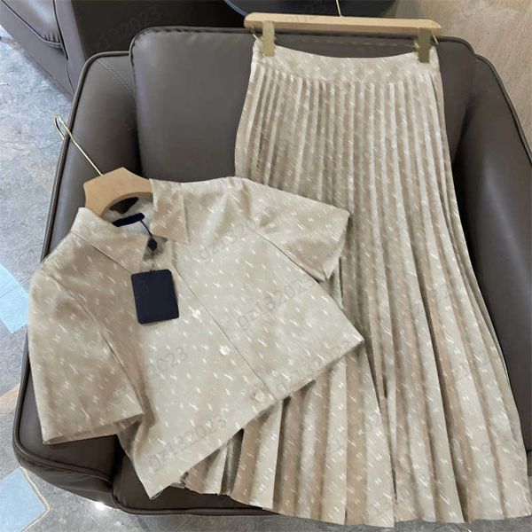 womens two piece dress button-down open lapel short-sleeved shirt splicing lining anti-light design high waist pleats skirt two piece dress, White
womens two piece dress button-down open lapel short-sleeved shirt splicing lining anti-light design high waist pleats skirt two piece dress, White