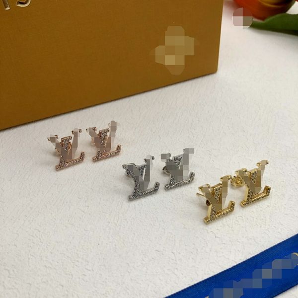 women hoops earrings fashion womens big circle simple earring jewelry luxurys designer earrings letter v stud earring wholesale e-046, Silver
women hoops earrings fashion womens big circle simple earring jewelry luxurys designer earrings letter v stud earring wholesale e-046, Silver