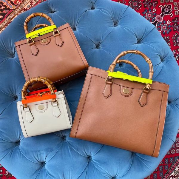 luxury designer classic women men bag marmont diana bamboo crossbody bags wallets purses lady cleo genuine leather handbags hobo clutch tote
luxury designer classic women men bag marmont diana bamboo crossbody bags wallets purses lady cleo genuine leather handbags hobo clutch tote