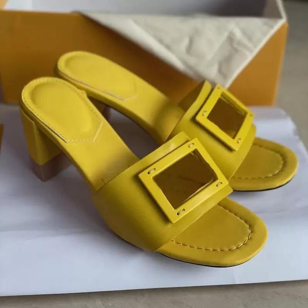 luxurys fendyity famous summer baguette sandals shoes women slides beach casual fashion flip flops hollow rubber slippers r12h
luxurys fendyity famous summer baguette sandals shoes women slides beach casual fashion flip flops hollow rubber slippers r12h