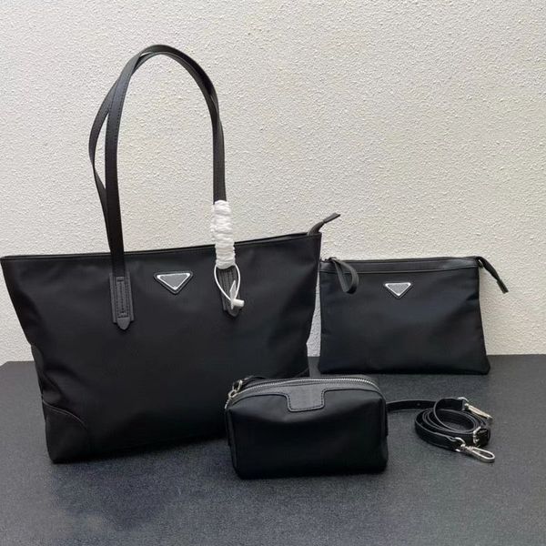 hobo underarm bag cleo totes designer luxury handbags women fashion messenger bag lady purses clutch wallets
hobo underarm bag cleo totes designer luxury handbags women fashion messenger bag lady purses clutch wallets