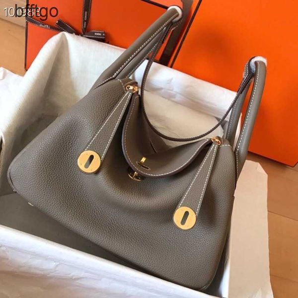 7a herme designer lindi bags for women hand sewn wax thread h family's new bag women's 26 30cm original factor
7a herme designer lindi bags for women hand sewn wax thread h family's new bag women's 26 30cm original factor