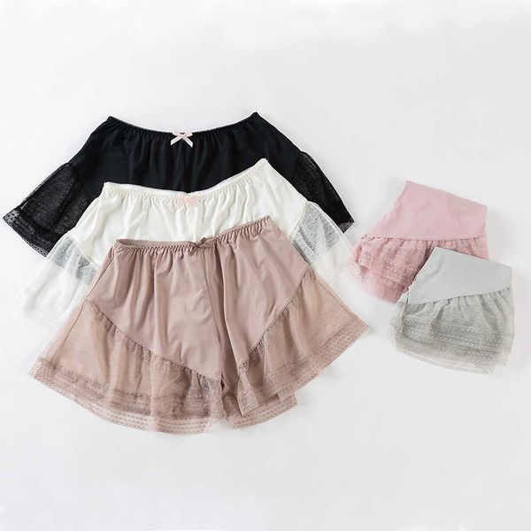 women's safety pants lace light proof thin princess model 3-point mesh girl bottomed skirt can wear student shorts, Black;white
women's safety pants lace light proof thin princess model 3-point mesh girl bottomed skirt can wear student shorts, Black;white