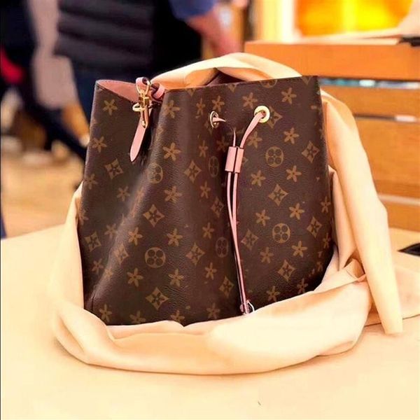 luxurys designers fashions bags bucket handbags flower purses women tote brand letter genuine leather shoulder bags crossbody bag 265p
luxurys designers fashions bags bucket handbags flower purses women tote brand letter genuine leather shoulder bags crossbody bag 265p