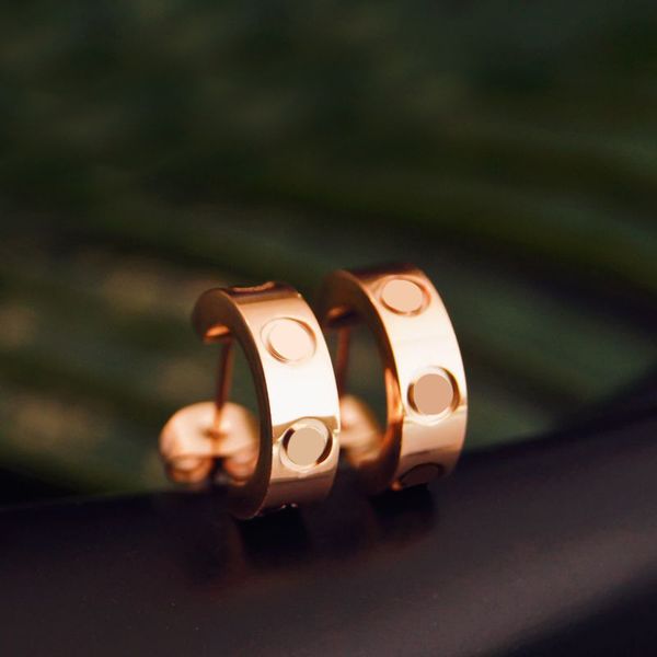 couples wedding love hoop earrings small cute classsical gold plated shinny diamonds ohrringe gemstones metal luxury jewelry women stud desi, Golden;silver
couples wedding love hoop earrings small cute classsical gold plated shinny diamonds ohrringe gemstones metal luxury jewelry women stud desi, Golden;silver