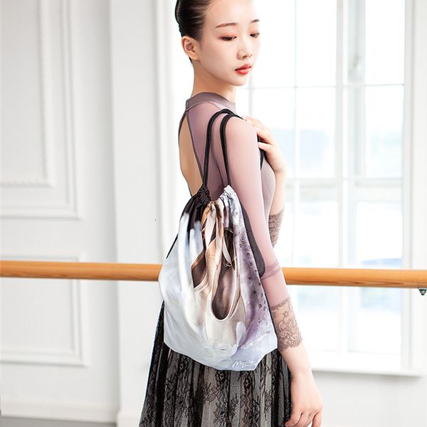 waist bag drawstring dance travel backpack outdoor waterproof suede fitness training gym ballerina pointe shoes hand 230223
waist bag drawstring dance travel backpack outdoor waterproof suede fitness training gym ballerina pointe shoes hand 230223