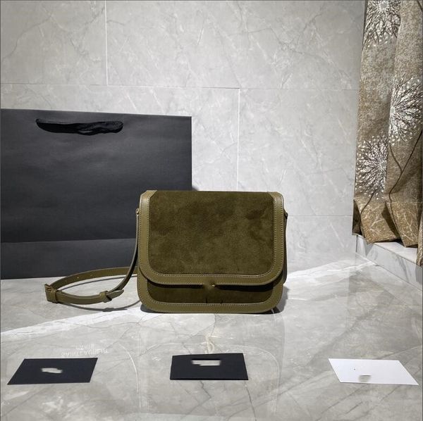 the new summer ringed chain slant shoulder bag for women 2022 luxury design high quality
the new summer ringed chain slant shoulder bag for women 2022 luxury design high quality