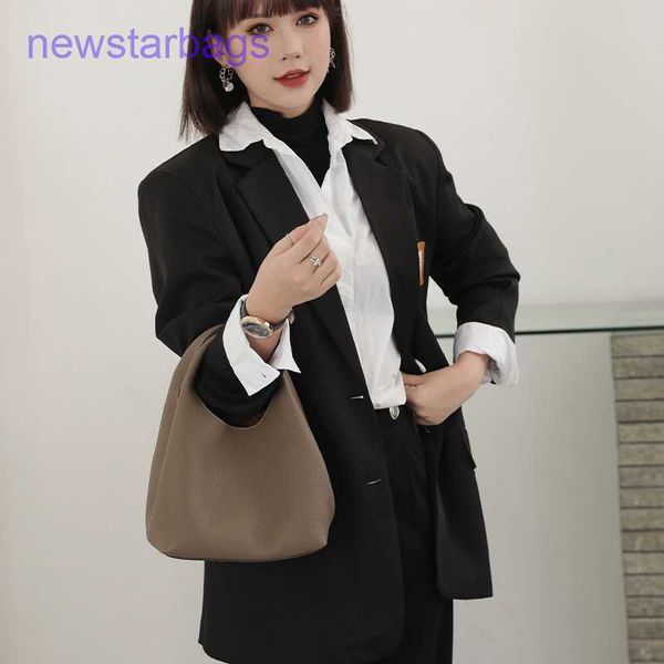 designer herme picotin lock bags for sale the first layer cowhide bag women's one-shoulder commuting tote korean casual portable design
designer herme picotin lock bags for sale the first layer cowhide bag women's one-shoulder commuting tote korean casual portable design