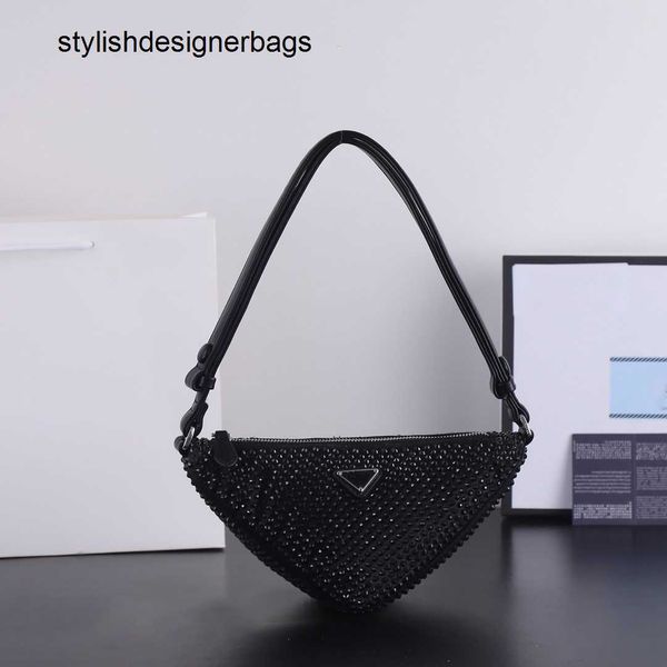 fashion underarm bag large capacity zipper purse luxury designer bag women handbag with drill tote triangle design brand winter new diamond
fashion underarm bag large capacity zipper purse luxury designer bag women handbag with drill tote triangle design brand winter new diamond