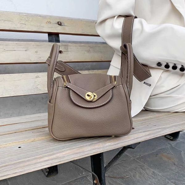 original designer herms lindys purse organiser bag 2023 mini lindysi bag head layer togo cowhide women s single shoulder cross sdf xm07
original designer herms lindys purse organiser bag 2023 mini lindysi bag head layer togo cowhide women s single shoulder cross sdf xm07