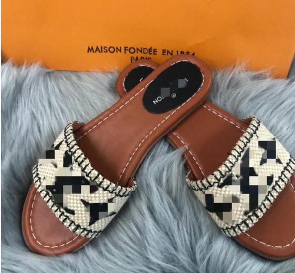 68 women designer slippers transparent sandals womens letter printed luxury summer slipper slides lady flip flops flat shoe sneakers size 35, Black
68 women designer slippers transparent sandals womens letter printed luxury summer slipper slides lady flip flops flat shoe sneakers size 35, Black