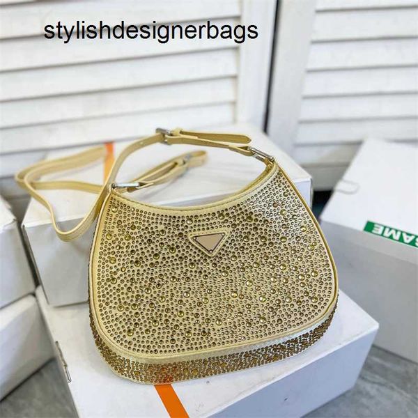 womens classic sparkling rhinestone diamond letters handbags luxury fashion designer brand casual purses 48/23
womens classic sparkling rhinestone diamond letters handbags luxury fashion designer brand casual purses 48/23