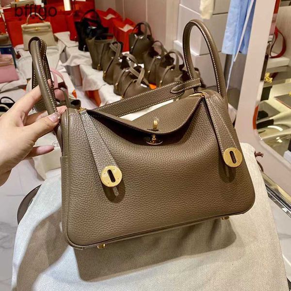 7a herme designer lindi bags for women h family lindi bag 2023 new mini single shoulder diagonal pillow lychee
7a herme designer lindi bags for women h family lindi bag 2023 new mini single shoulder diagonal pillow lychee