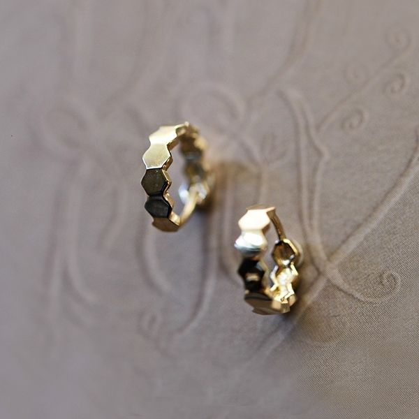 stud goldtutu 9k gold european and american simple beehive modern chic design earrings 230223, Golden;silver
stud goldtutu 9k gold european and american simple beehive modern chic design earrings 230223, Golden;silver