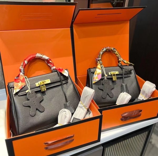 designer bag woman handbag black crossbody shoulder litchi textured togo layer leather color blocked classic pochette trumpet birkin 25cm 28
designer bag woman handbag black crossbody shoulder litchi textured togo layer leather color blocked classic pochette trumpet birkin 25cm 28