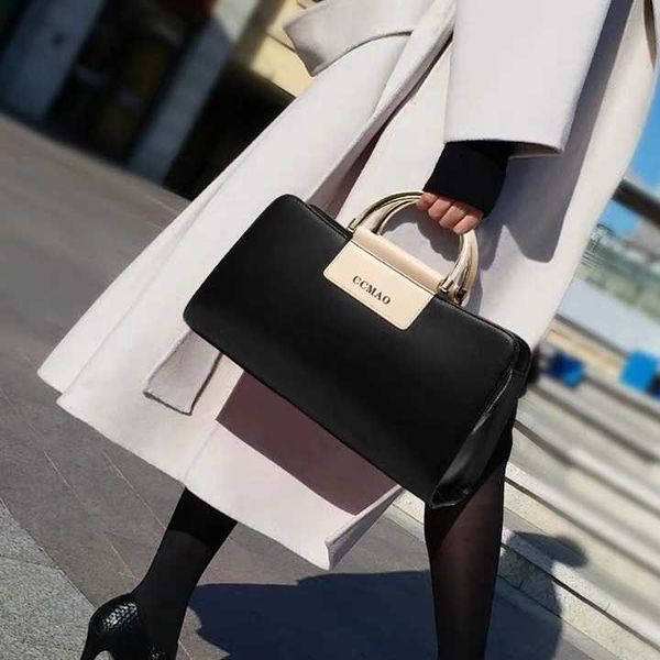 evening bags brand leather texture new summer hand small square single shoulder messenger large capacity fashionable women's bag
evening bags brand leather texture new summer hand small square single shoulder messenger large capacity fashionable women's bag