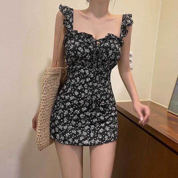 korean style floral covering belly thin ins swimsuit small chest push up spring, White;black
korean style floral covering belly thin ins swimsuit small chest push up spring, White;black