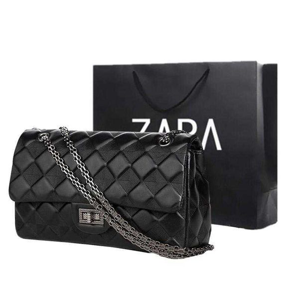 evening bags genuine leather for women 2023 new luxury small fragrant sheepskin rhombus chain bag
evening bags genuine leather for women 2023 new luxury small fragrant sheepskin rhombus chain bag