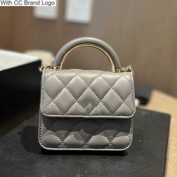 luxury cc shoulder bags classic woc mini flap shoulder bags handbags quilted matelasse metal handle crossbody totes trendy genuine leather c
luxury cc shoulder bags classic woc mini flap shoulder bags handbags quilted matelasse metal handle crossbody totes trendy genuine leather c