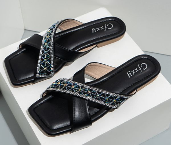 2023 summer women's shoes plus size 42 fashion glossy rhinestone sandals slippers female summer outdoor casual flat slippers, Black
2023 summer women's shoes plus size 42 fashion glossy rhinestone sandals slippers female summer outdoor casual flat slippers, Black