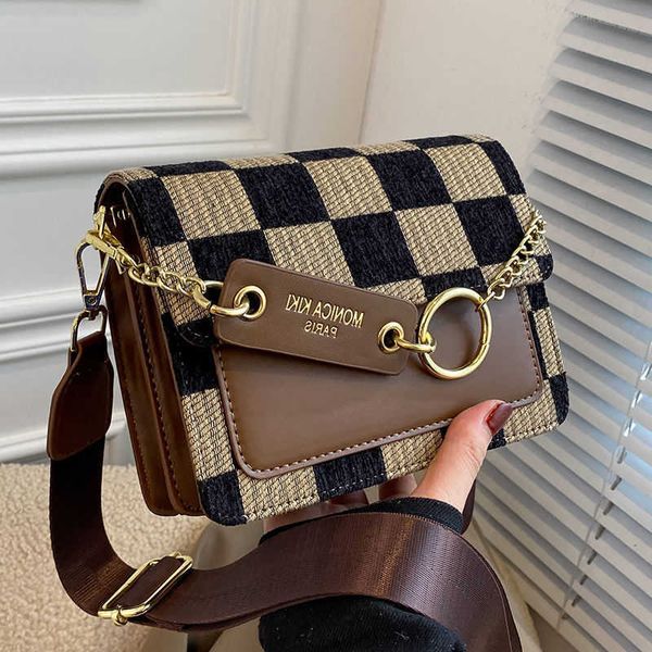 evening bags underarm women's 2023 new fashion light luxury high-grade texture ins small number of checkerboard broadband messenger bag
evening bags underarm women's 2023 new fashion light luxury high-grade texture ins small number of checkerboard broadband messenger bag