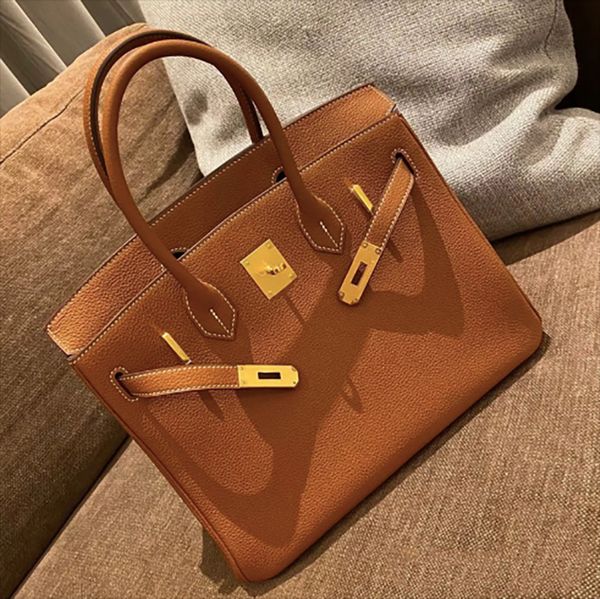 the tote bag luxurys designer bag fashion women totes shoulder bags cowskin genuine leather handbag scarf charm with shoulders straps handba
the tote bag luxurys designer bag fashion women totes shoulder bags cowskin genuine leather handbag scarf charm with shoulders straps handba