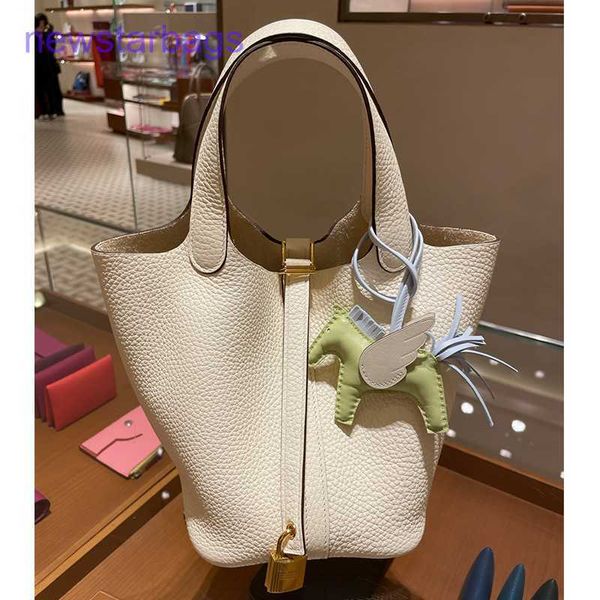 designer herme picotin lock bags for sale lychee pattern layer kraft vegetable basket bag versatile bucket women's large capacity hand
designer herme picotin lock bags for sale lychee pattern layer kraft vegetable basket bag versatile bucket women's large capacity hand