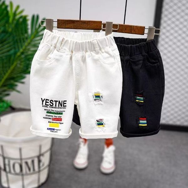 jeans boys' white shorts summer korean version of children's denim cotton casual pants male baby loose 5 points 230223, Blue
jeans boys' white shorts summer korean version of children's denim cotton casual pants male baby loose 5 points 230223, Blue