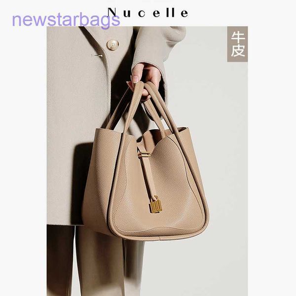 7a quality designer herme picotin lock bags for sale newzealand leather bucket bag 2023 autumn and winter premium vegetable basket handbag
7a quality designer herme picotin lock bags for sale newzealand leather bucket bag 2023 autumn and winter premium vegetable basket handbag