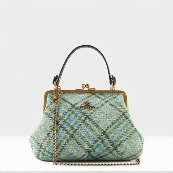 1pcs bags for women 49%off queen shoulder middle wrapped women messenger handbags female fashion
1pcs bags for women 49%off queen shoulder middle wrapped women messenger handbags female fashion