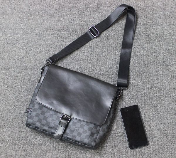 2023 male single shoulder lapbag cross section briefcase computer package inclined bag mens women handbags satchel luxury girls boys evening
2023 male single shoulder lapbag cross section briefcase computer package inclined bag mens women handbags satchel luxury girls boys evening