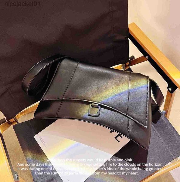 designer balancigas women bags fire red mona the same fashionable and versatile popular soft leather hourglass single shoulder cross bag bla
designer balancigas women bags fire red mona the same fashionable and versatile popular soft leather hourglass single shoulder cross bag bla