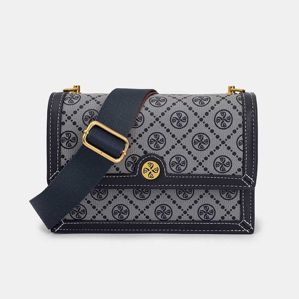 1pcs bags for women 49%off women's small square large capacity versatile shoulder bag messenger handbags female fashion
1pcs bags for women 49%off women's small square large capacity versatile shoulder bag messenger handbags female fashion