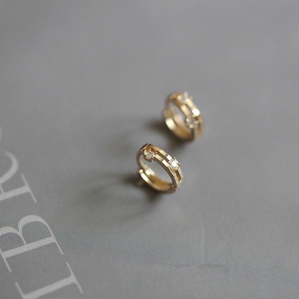 stud goldtutu custom chain sense small earring pure 9k gold inlaid zircon korean exquisite 230223, Golden;silver
stud goldtutu custom chain sense small earring pure 9k gold inlaid zircon korean exquisite 230223, Golden;silver