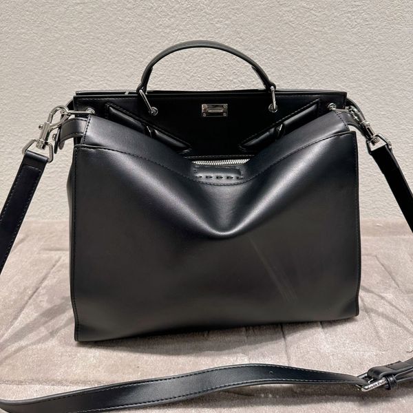 designer luxury bags fashion men bags business handbag large capacity handbags business designer bag original quality shoulderbag geninue qu
designer luxury bags fashion men bags business handbag large capacity handbags business designer bag original quality shoulderbag geninue qu