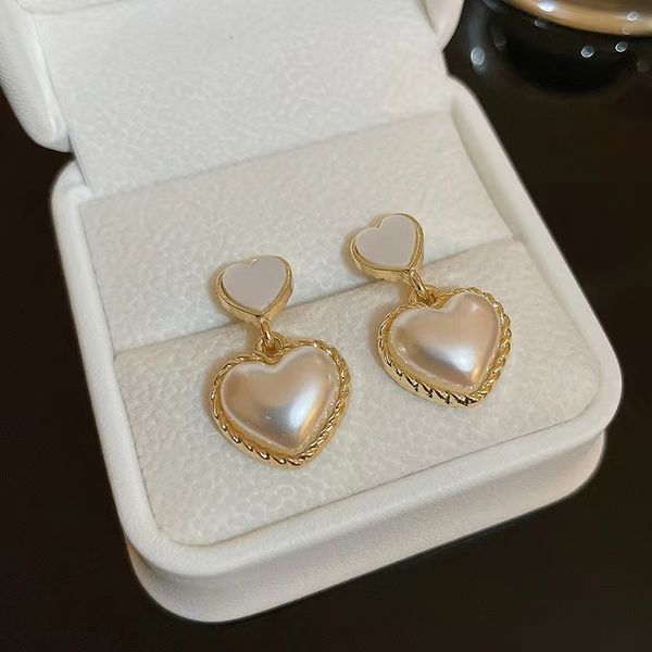 french gentleness baroque pearl earrings personalized fashion ol design sense of love earrings luxury fashion, Golden
french gentleness baroque pearl earrings personalized fashion ol design sense of love earrings luxury fashion, Golden
