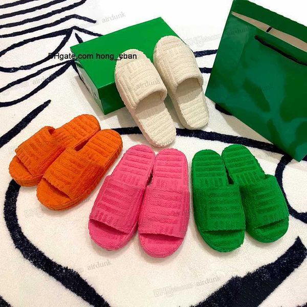 sandals 2023 slippers women designer slides fabric rubber fur cotton outsole grass green thick bottom slipper wedge fluffy resort sponge, Black
sandals 2023 slippers women designer slides fabric rubber fur cotton outsole grass green thick bottom slipper wedge fluffy resort sponge, Black